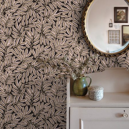 Leafy-Clay-Wallpaper-By-Abigail-Borg-1